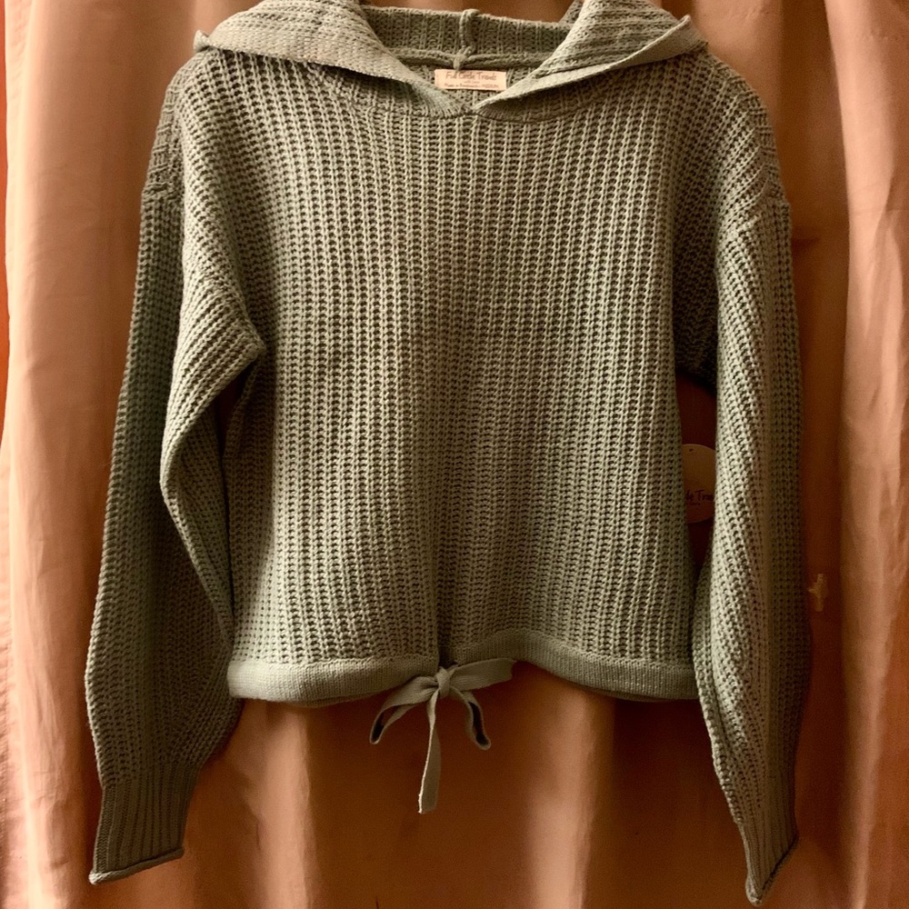 NWT!!! FULL CIRCLE junior’s size Medium!